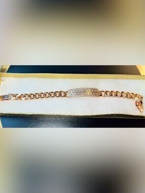 8”L Rose Gold plated Honeycomb Statement Bracelet